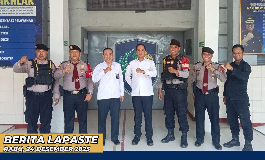 Polres Tegal Kota Sambangi Lapas Kelas IIB Tegal Saat Perayaan Natal