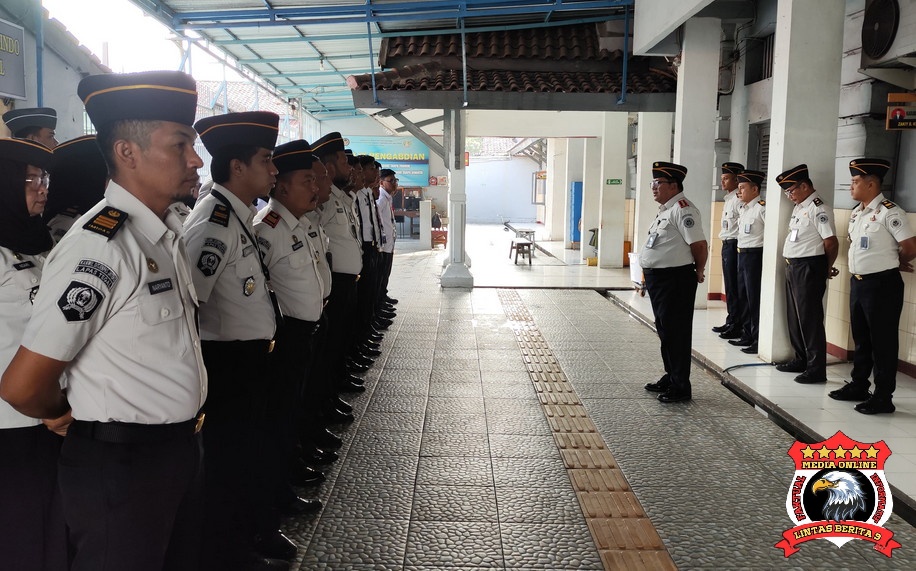 Sambut Tahun 2026, Petugas Lapas Tegal Tampil Gagah dengan Seragam Baru dan Semangat Prima