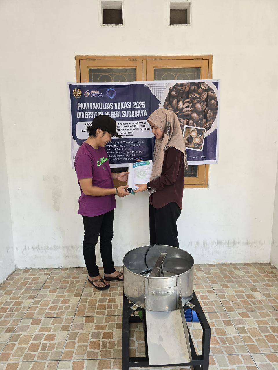 Inovasi Sistem Pendinginan Biji Kopi di “Under Construction Roastery”, Sidoarjo oleh Tim PKM Fakultas Vokasi UNESA