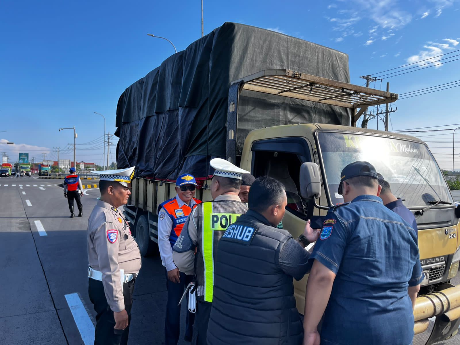 Gelar Ramp Check Angkutan Umum Polres Probolinggo Fokus Wujudkan Keselamatan Lalu Lintas
