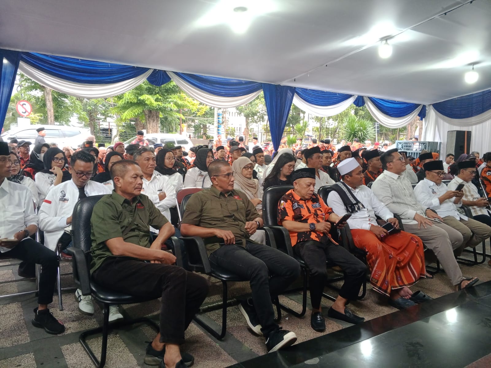 Pemuda Pancasila Jatim dan Gapeknas Perkuat Sinergi Lewat Buka Puasa dan Santunan Anak Yatim