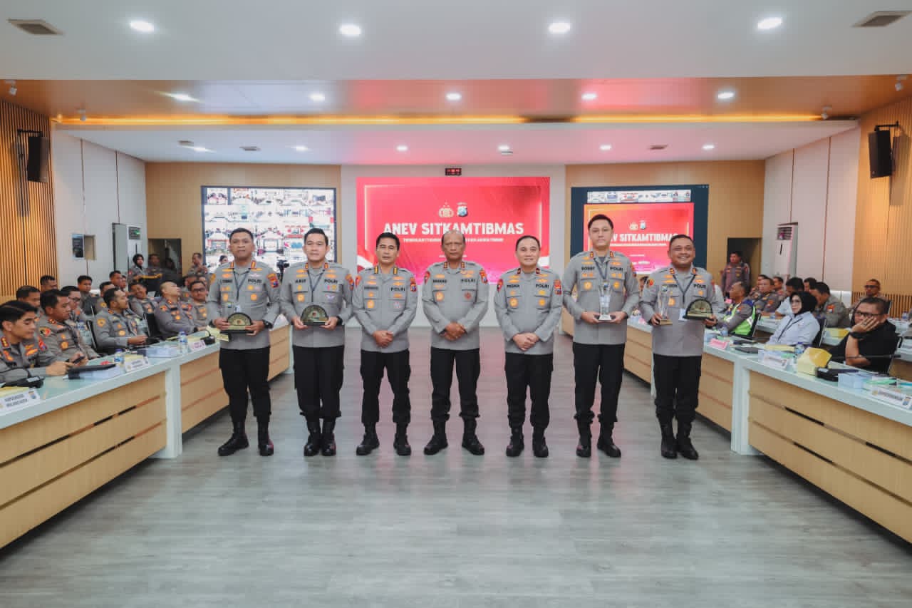 Pimpin Anev, Kapolda Jatim : Situasi Kamtibmas Jawa Timur Januari – Maret 2026 Kondusif
