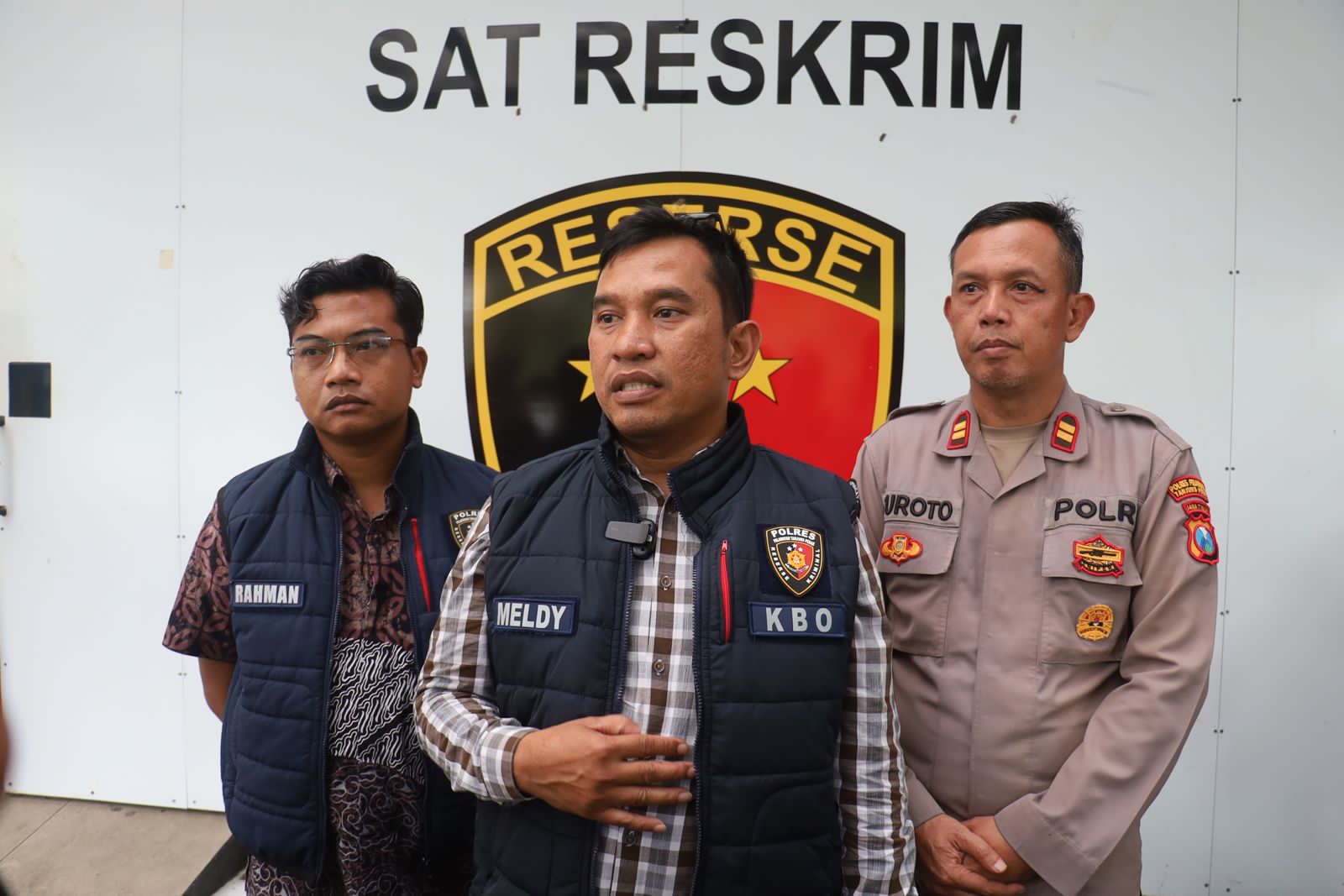 Polres Pelabuhan Tanjungperak Amankan Tersangka Penipuan PO Sembako Murah